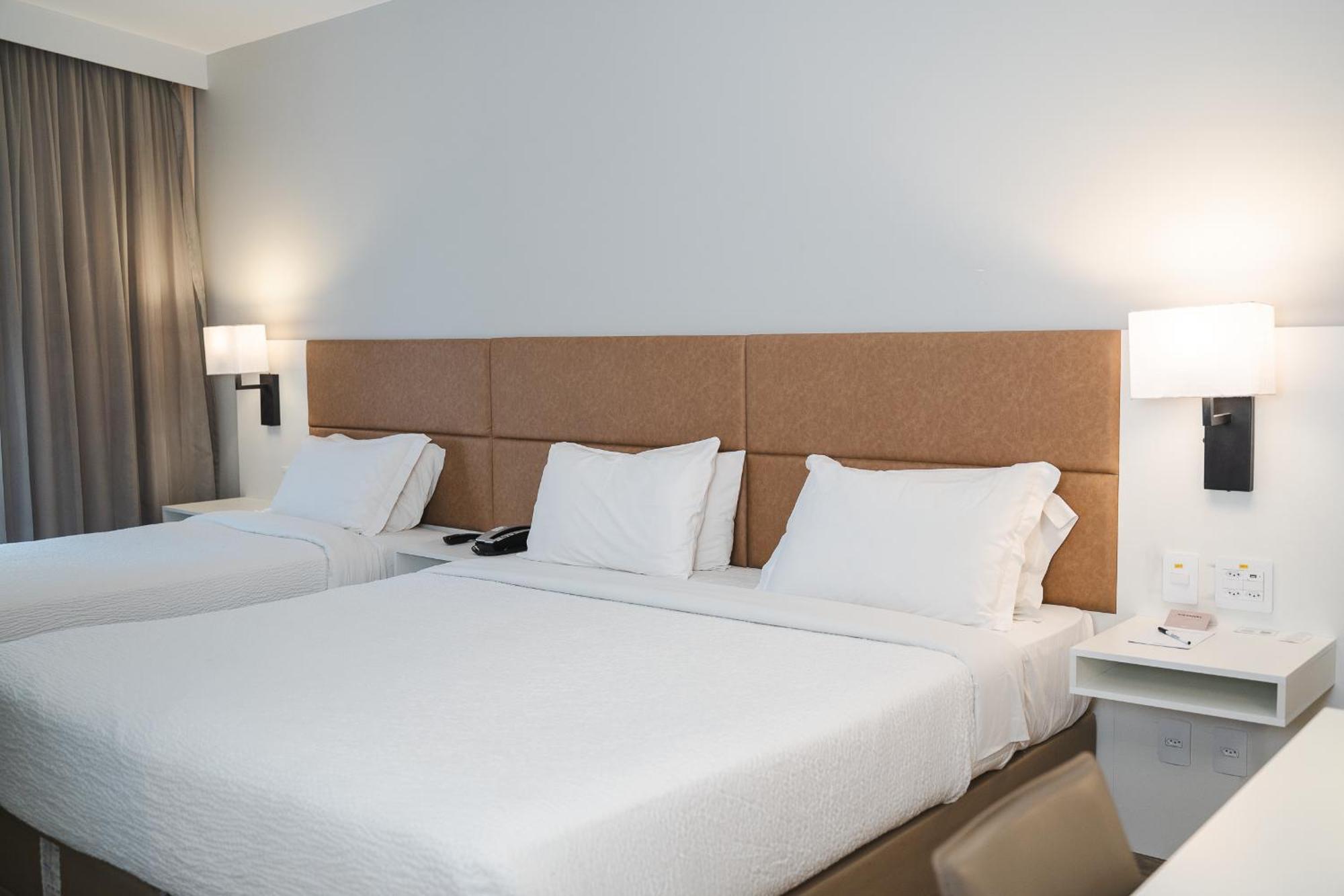 Radisson Rio De Janeiro Barra Hotel Luaran gambar A room at the hotel